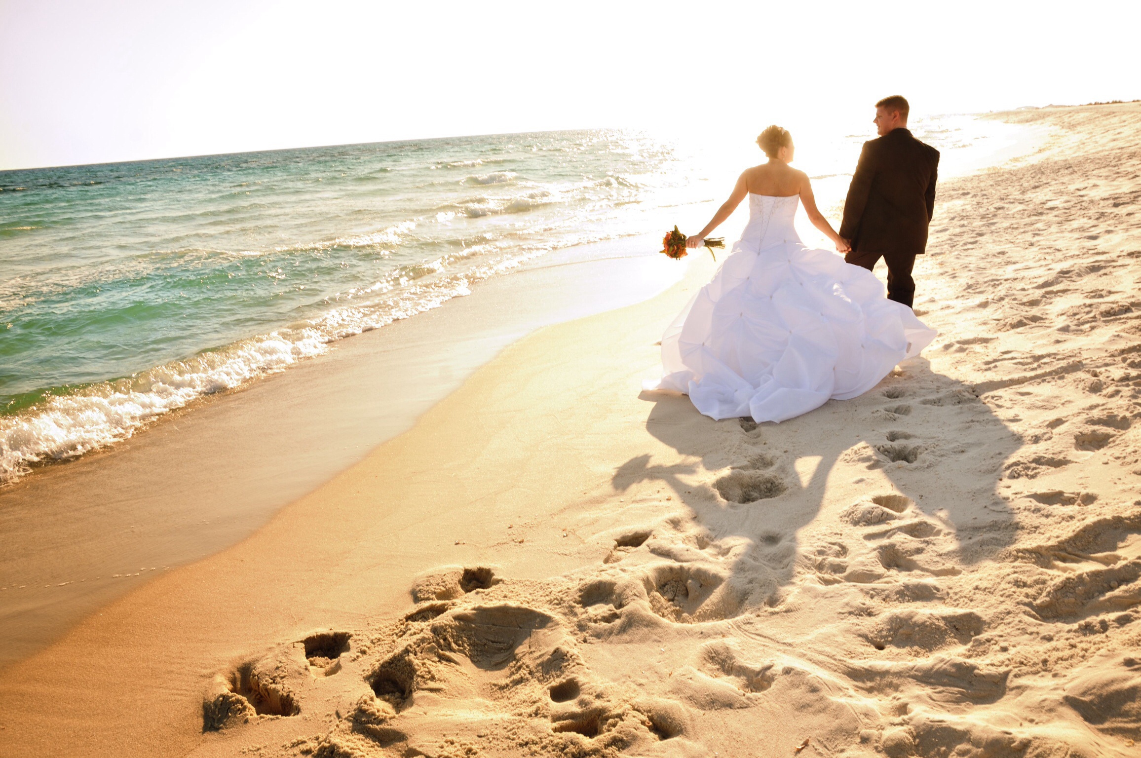 Algarve Beach weddings with celebrant Lucy Fox